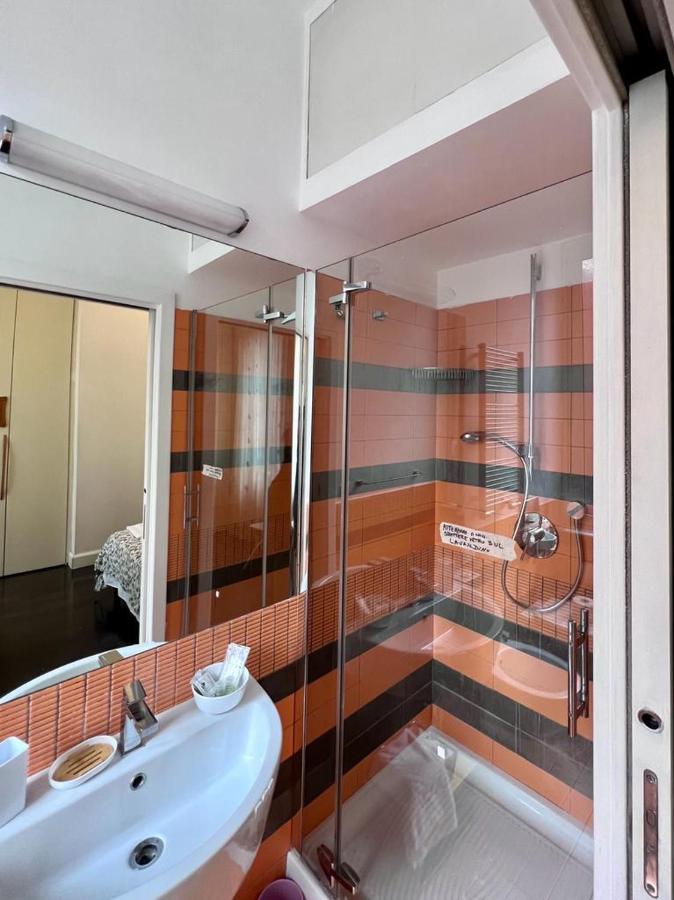 B&B Azuni Home Roma Dış mekan fotoğraf